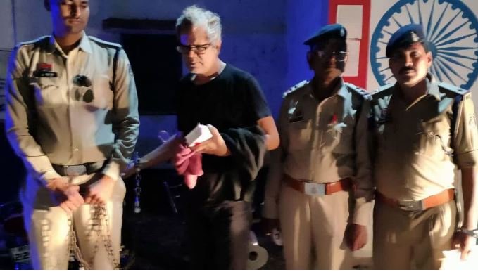 Fake cardiologist Narendra Vikramaditya Yadav alias Dr. Kem appeared in Bilaspur court