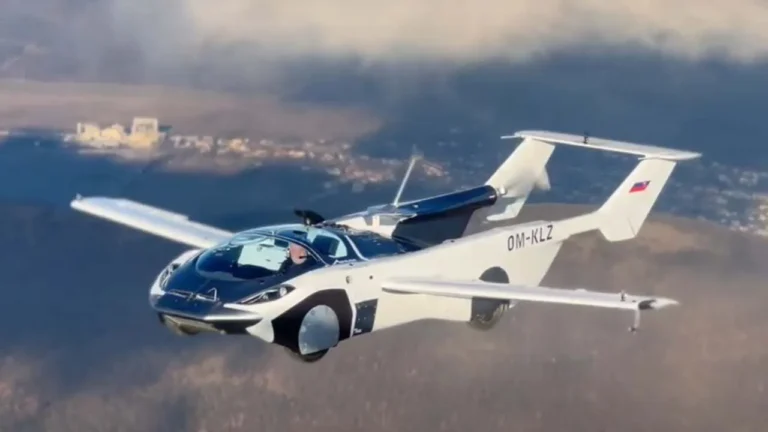 Flying Car : फ्लाइंग कार का सपना हुआ सच, Klein Vision की AirCar ने पेश किया प्रोडक्शन-रेडी प्रोटोटाइप