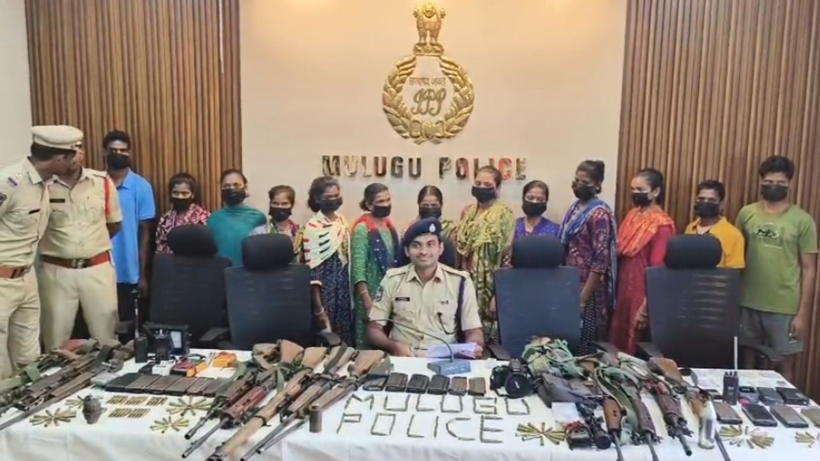 Naxalite Arrested: माओवादियों के खिलाफ बड़ी कार्रवाई, 20 नक्सली गिरफ्तार, भारी मात्रा में हथियार और विस्फोटक सामग्री बरामद