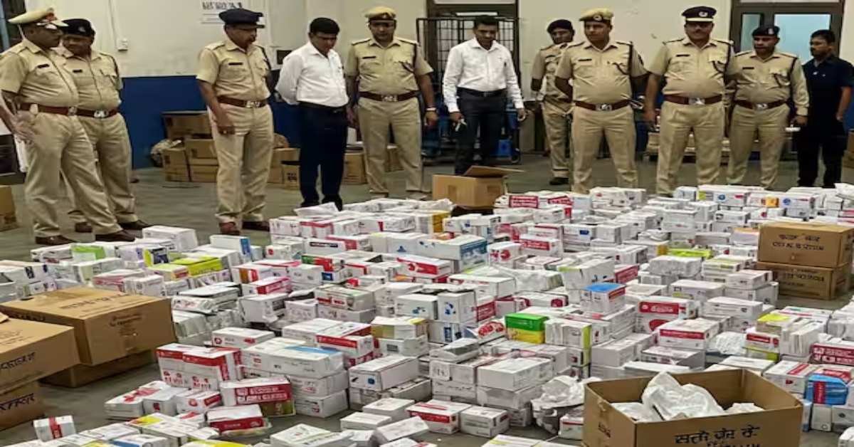 UP News: नकली दवाओं पर योगी सरकार का बड़ा एक्शन, 30.77 करोड़ की दवाएं जब्त, 68 लोग गिरफ्तार, 1166 लाइसेंस रद्द