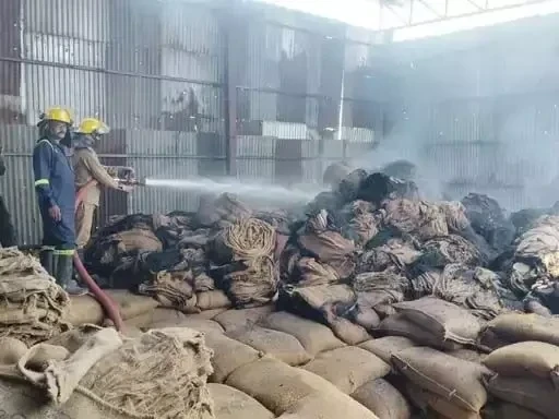 CG News : राइस मिल में भीषण आग, 6 फायर ब्रिगेड की टीम ने घंटों बाद पाया काबू, भारी नुकसान की आशंका
