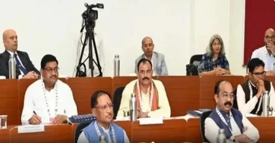 CG News: IIM की क्लास में पहुंचे मुख्यमंत्री समेत कई मंत्री, मिलेगी गुड गवर्नेंस की ट्रेनिंग