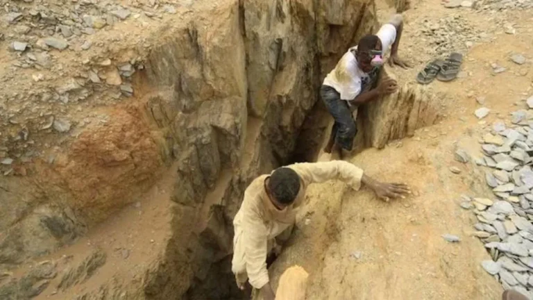 Gold Mine Collapses in Sudan