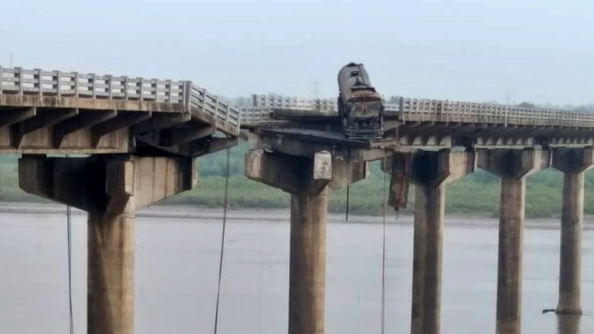 Vadodra Bridge Collapse