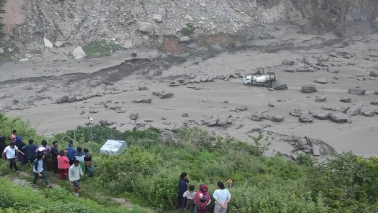Flooding on Nepal-China border