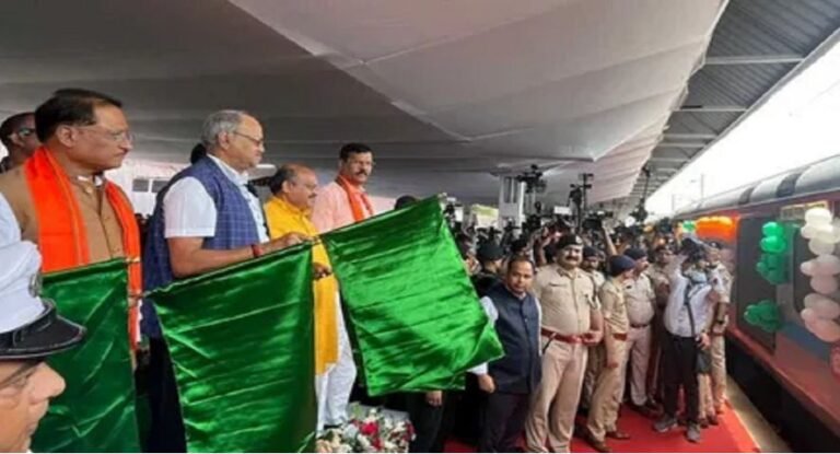 CG News Intercity train service started between Raipur-Jabalpur, CM Vishnudev Sai flagged off