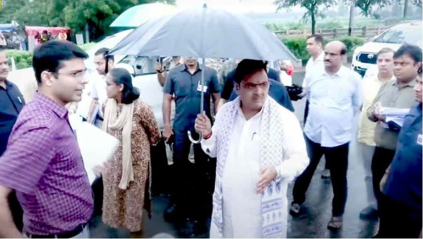 Rajasthan News: पानी-पानी हुआ राजस्थान, बाढ़ प्रभावित क्षेत्र में पहुंचे CM भजनलाल, कई शहरों का संपर्क टूटा