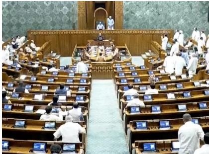 Ruckus in Lok Sabha: लोकसभा में बिहार वोटर वेरिफिकेशन पर हंगामा, चुनाव आयुक्त के खिलाफ महाभियोग ला सकता है विपक्ष, कार्यवाही स्थगित