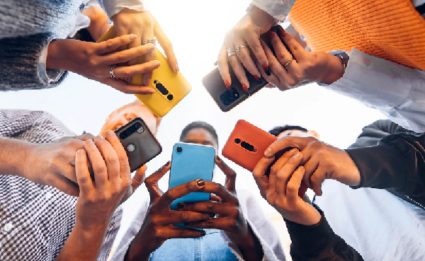 India Smartphones Export to US