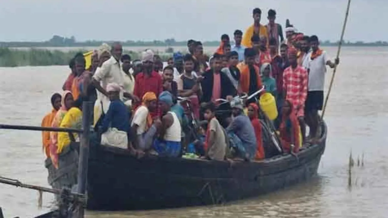 Boat capsized in Sahibganj
