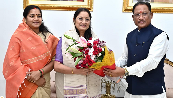 CG News: मुख्यमंत्री विष्णु देव साय से केंद्रीय महिला एवं बाल विकास मंत्री अन्नपूर्णा देवी ने की सौजन्य मुलाकात