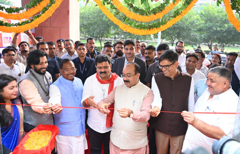 CG News:छत्तीसगढ़ में रजिस्ट्री हुई “स्मार्ट”, नवा रायपुर में देश का पहला अत्याधुनिक स्मार्ट पंजीयन कार्यालय शुरू...