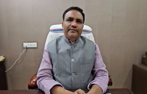 CG News: नवरात्रि पर गरबा से दूर रहे मुस्लिम युवा, छत्तीसगढ़ वक्फ बोर्ड के अध्यक्ष की अपील- सामाजिक सौहार्द बनाए रखे...