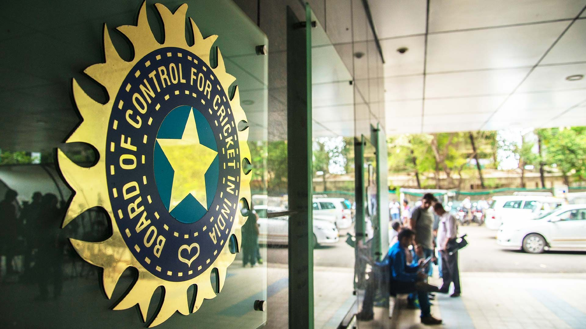 BCCI चुनाव 2025: अध्यक्ष और आईपीएल चेयरमैन पद के लिए दौड़ तेज, राजीव शुक्ला का नाम भी चर्चाओं में BCCI चुनाव 2025: अध्यक्ष और आईपीएल चेयरमैन पद के लिए दौड़ तेज, राजीव शुक्ला का नाम भी चर्चाओं में