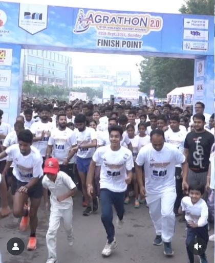 Raipur City News: एक दौड़ स्वदेशी की ओर...अग्रथॉन में दौड़ा रायपुर...अग्रवाल युवा मंडल के मैराथन शामिल हुए हजारों लोग