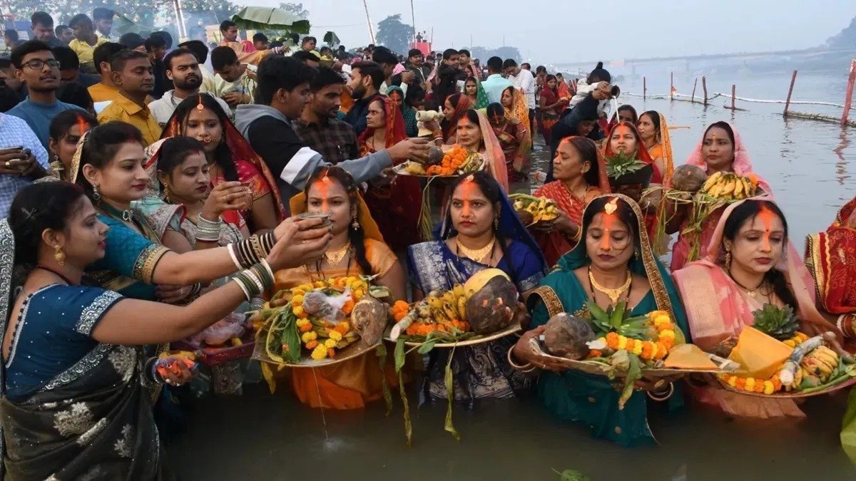 4-day long Chhath festival begins with Nahay-Khaay, 36-hour Nirjala fast begins tomorrow.