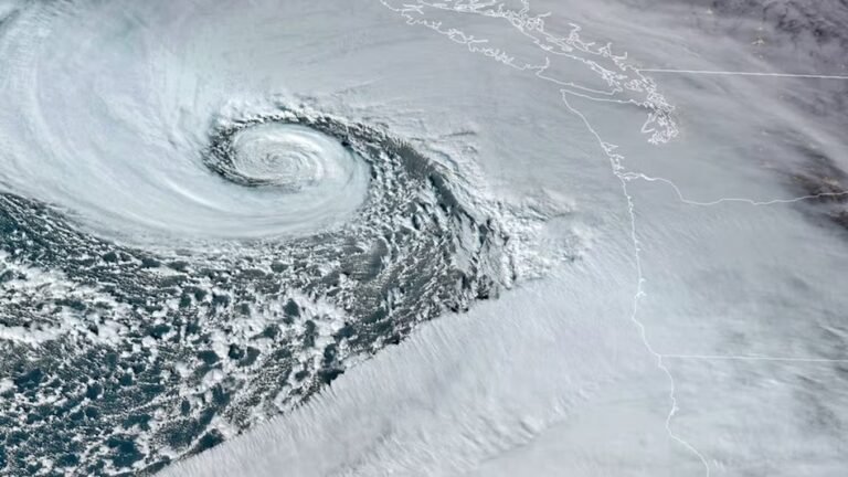 Cyclone alert in Tamil Nadu