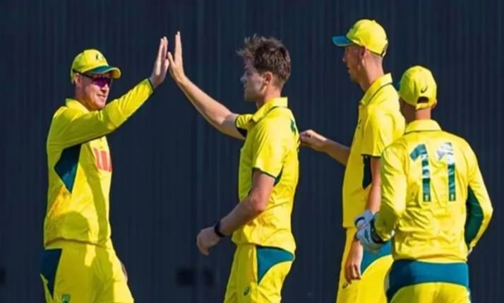 India A vs Australia A Australia A Fast Bowler Henry Thornton Hospitalised In Kanpur After Eating Chicken