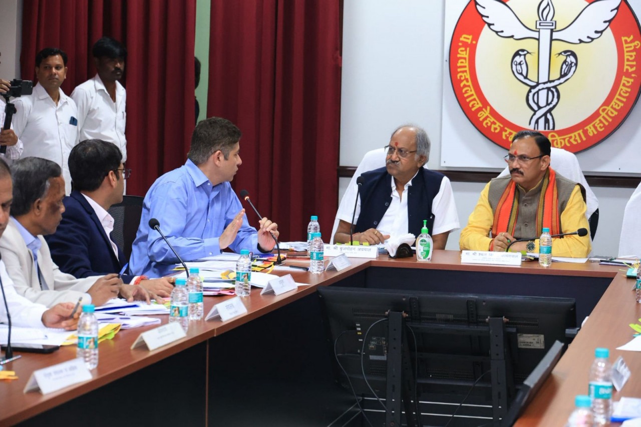Raipur City News: मेडिकल कॉलेज अस्पताल में BPL और सीनियर सिटीजन को मुफ्त मिलेगी MRI-CT स्कैन की सुविधा, एपीएल क्लास को देना होगा इतना शुल्क, पढ़ें पूरी खबर Raipur City News: मेडिकल कॉलेज अस्पताल में BPL और सीनियर सिटीजन को मुफ्त मिलेगी MRI-CT स्कैन की सुविधा, एपीएल क्लास को देना होगा इतना शुल्क, पढ़ें पूरी खबर