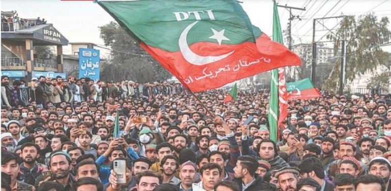 Pakistan Gen-Z Protests: नेपाल के बाद अब पाकिस्तान में फूटा Gen-Z का गुस्सा, शहबाज सरकार के खिलाफ सड़क पर उतरा जेनरेशन Z