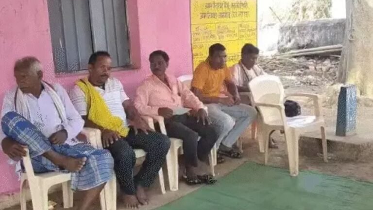CG News : 14 गांवों में पास्टर-पादरियों पर बैन, कफन-दफन, चूड़ी-बिंदी नहीं लगाने से बढ़ा विवाद