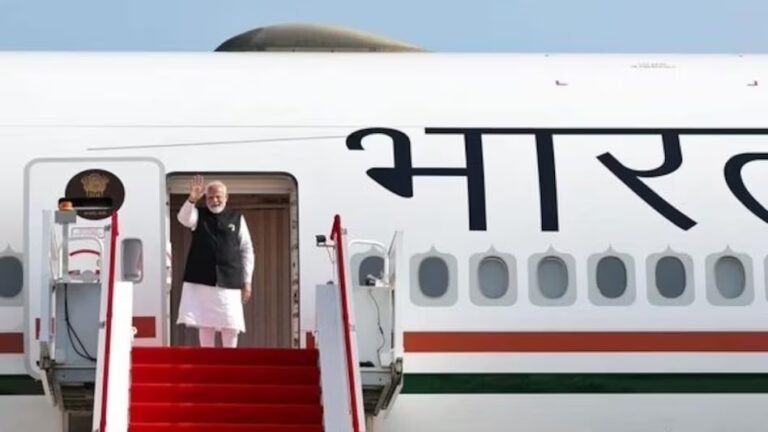 PM Modi Bhutan visit: पीएम मोदी दो दिन के दौरे पर भूटान पहुंचे, चौथे राजा जिग्मे सिंग्ये वांगचुक के 70वें जन्मदिन समारोह में होंगे शामिल