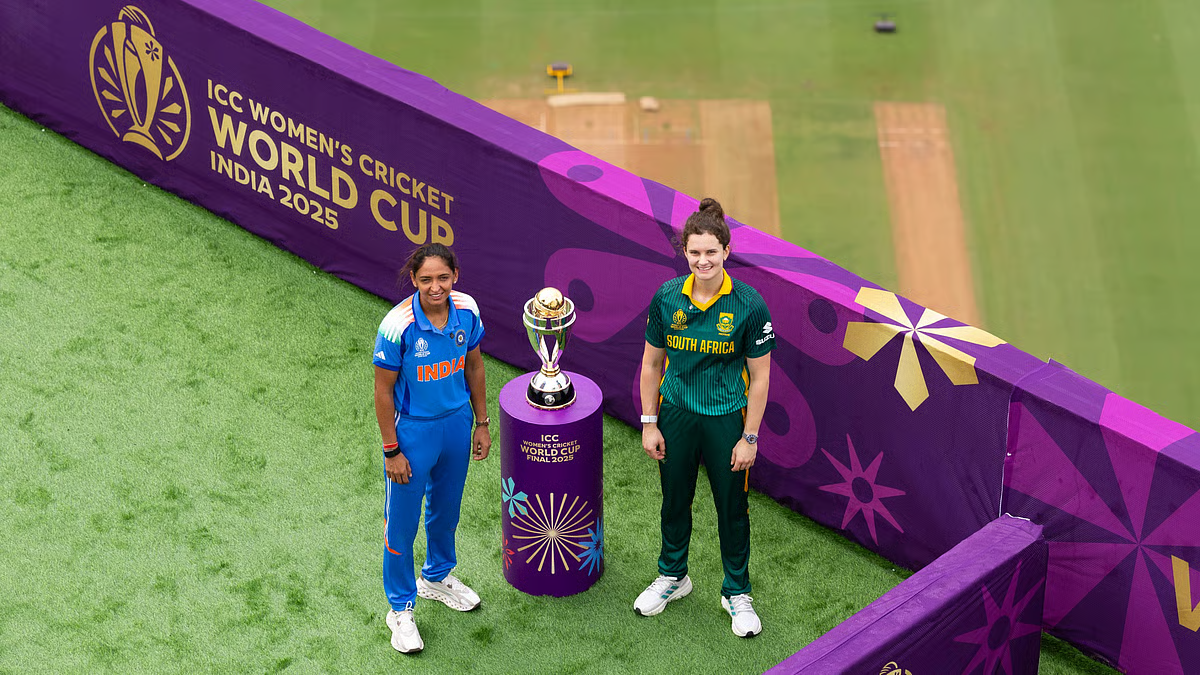 Womens ODI World Cup 2025 Final: दक्षिण अफ्रीका ने भारत के खिलाफ जीता टॉस, पहले गेंदबाजी का लिया फैसला, देखें प्लेइंग 11 सहित मैच से जुड़ी सारी जानकारी
