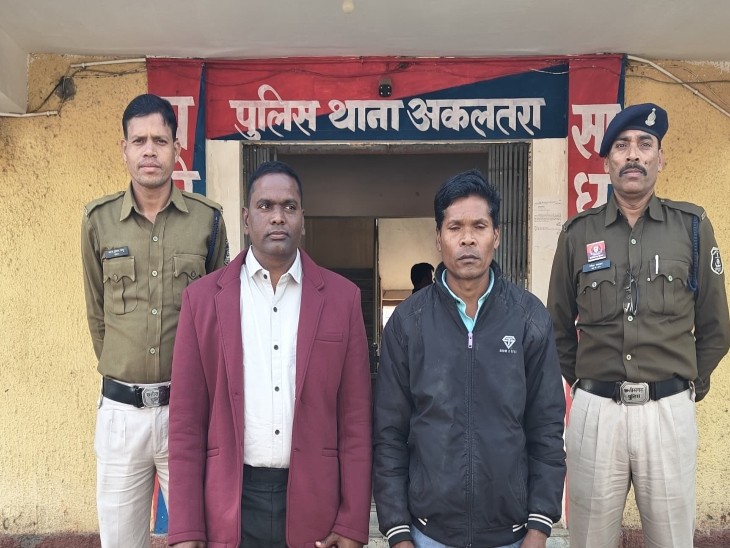 CG News : जांजगीर-चांपा में धर्मांतरण और देवी-देवताओं पर आपत्तिजनक टिप्पणी, दो पास्टर गिरफ्तार