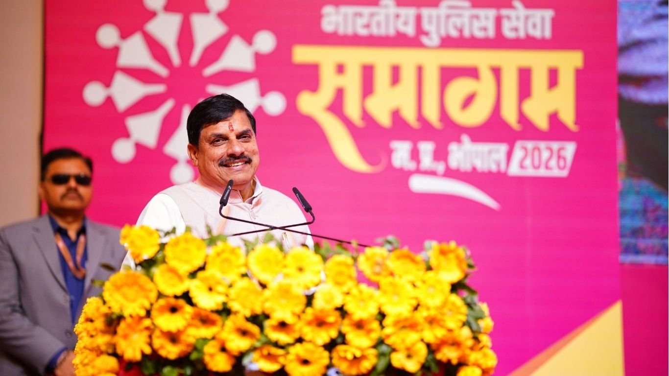MP : भोपाल में दो दिवसीय IPS मीट का शुभारंभ, सीएम मोहन यादव का बड़ा ऐलान, प्रदेश में होगी 7,500 पुलिसकर्मियों की भर्ती