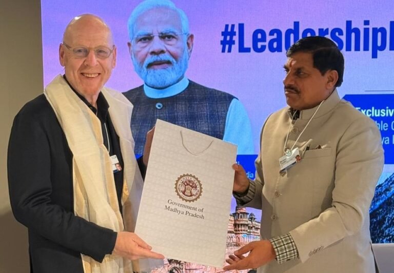 MP News : मुख्यमंत्री डॉ. मोहन यादव ने की मैनचेस्टर यूनाइटेड के निदेशक से चर्चा, मध्यप्रदेश को खेलों का वैश्विक केंद्र बनाने पर फोकस