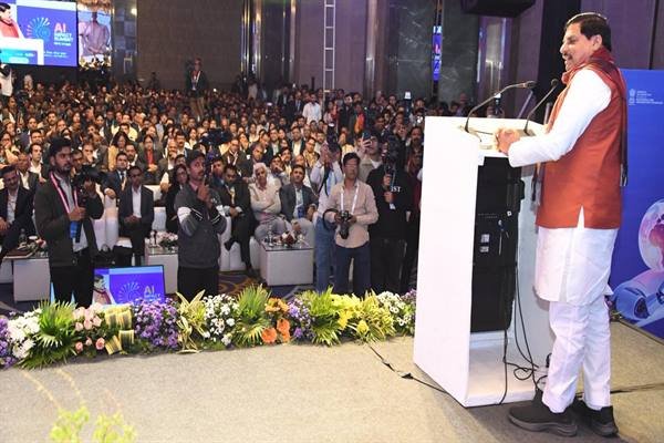 MP : सीएम डॉ. मोहन यादव ने लॉन्च की मध्यप्रदेश स्पेसटेक नीति-2026 और कौशल रथ को दिखाई हरी झंडी, जल्द आएगी राज्य एआई नीति