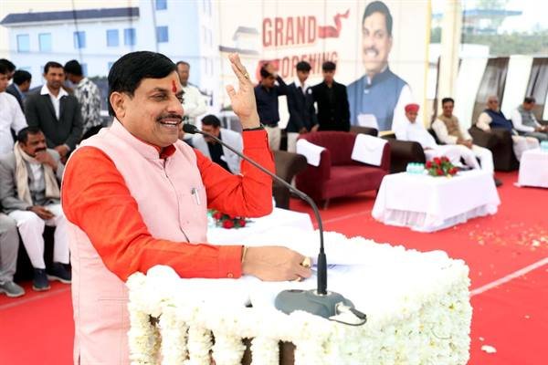 MP News : पर्यटन से प्रदेश में बढ़ रहे रोजगार के अवसर, मुख्यमंत्री डॉ. मोहन यादव ने किया महालोक होटल एंड रिसॉर्ट का उद्घाटन
