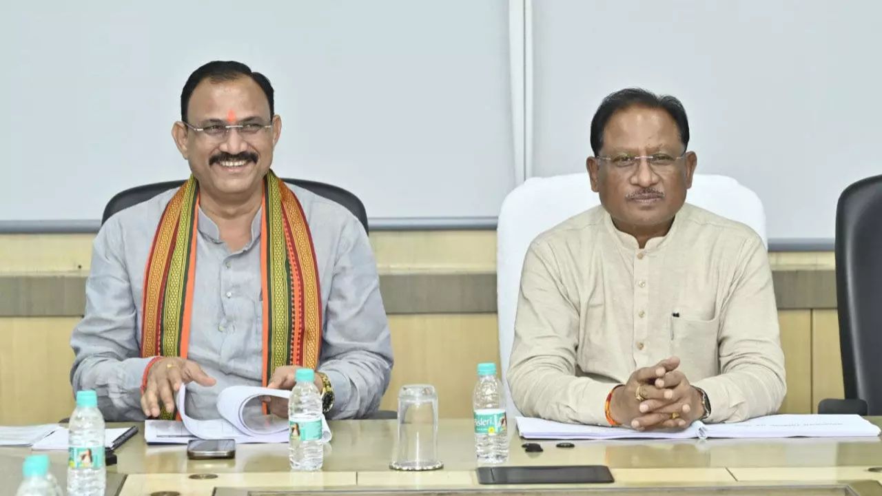 CG News: छत्तीसगढ़ में खुलेंगे 12 नए प्राथमिक स्वास्थ्य केंद्र, 144 नए पदों की मिली स्वीकृति, स्वास्थ्य मंत्री श्याम बिहारी जायसवाल ने जताया सीएम का आभार