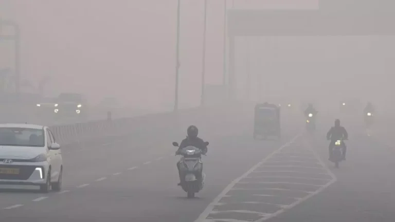 Weather Alert : उत्तर भारत में कड़ाके की ठंड, घना कोहरा और शीतलहर की चेतावनी जारी