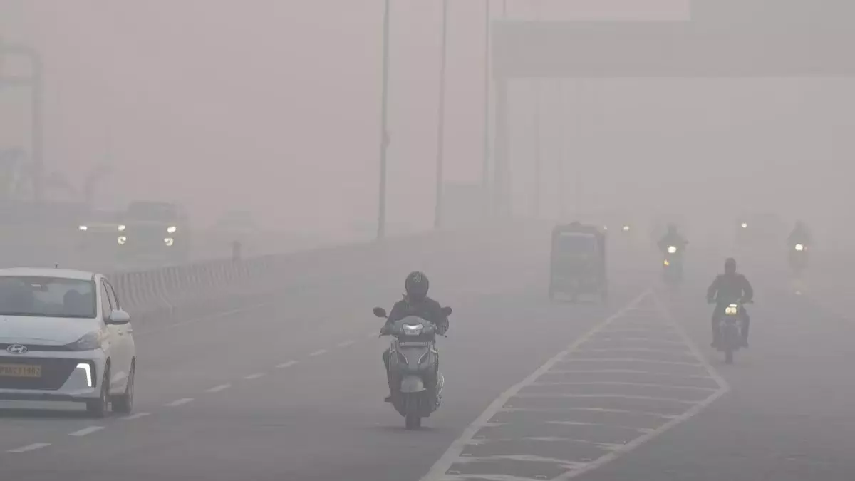 Weather Alert : उत्तर भारत में कड़ाके की ठंड, घना कोहरा और शीतलहर की चेतावनी जारी