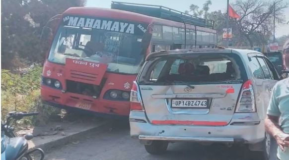 Brake failure, bus kept running in reverse gear for one kilometer