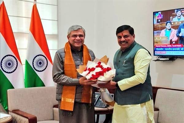 MP News : मुख्यमंत्री डॉ. मोहन यादव ने नई दिल्ली में केंद्रीय रेल मंत्री अश्विनी वैष्णव से की सौजन्य भेंट