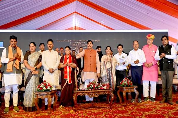 MP News : प्रदेश में विकास को बनाया गया है राष्ट्रनिर्माण का आधार : मुख्यमंत्री डॉ. मोहन यादव