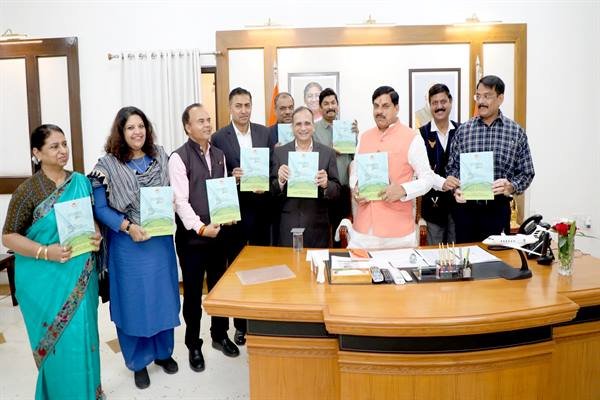 MP News : मुख्यमंत्री डॉ. मोहन यादव ने वन विभाग के विजन डाक्यूमेंट का किया विमोचन
