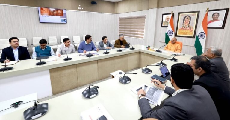 UP News : सीएम योगी ने आवास और शहरी नियोजन विभाग की समीक्षा की, लंबित आवंटनों के त्वरित निस्तारण का आदेश