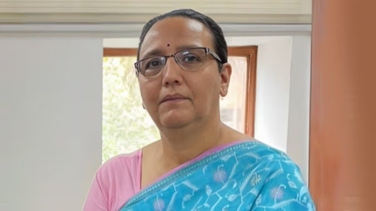 IAS Nidhi Chibber
