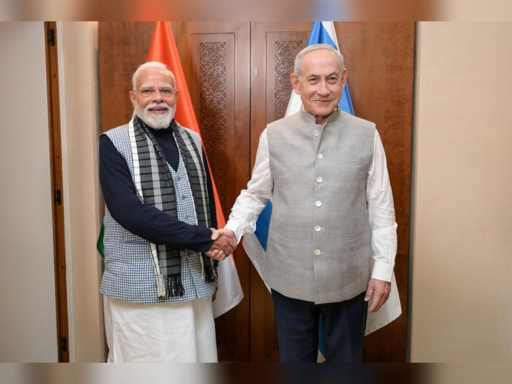 PM Modi visit Israeli: नेहरू जैकेट में नजर आए इस्राइली PM नेतन्याहू, हिंदी में दिया संदेश; देखें वायरल फोटो 2 image 27