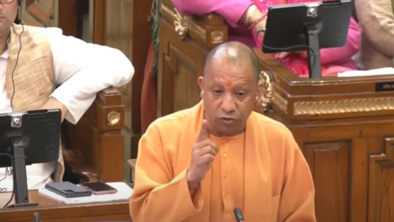 UP Assembly : विधानसभा में विपक्ष को सीएम योगी का जवाब, कहा- यूपी को बॉटम-3 से टॉप-3 तक पहुंचाया