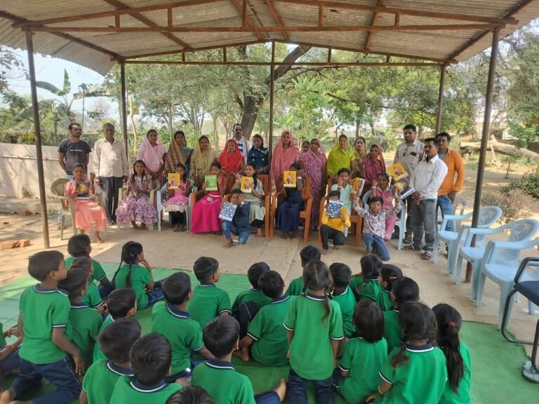 CG News : शासकीय प्राथमिक शाला बिड़ोरा में कक्षा पांचवी का विदाई समारोह, विद्यार्थियों को उपहार देकर दी उज्ज्वल भविष्य की शुभकामनाएं