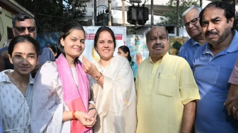 Raipur City News : रायपुर की वैभवी अग्रवाल ने यूपीएससी में हासिल की सफलता, शहर में हुआ सम्मान