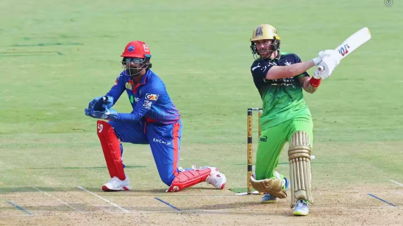 RCB vs DC IPL 2026 : फिल सॉल्ट की अर्धशतकीय पारी, बेंगलुरु ने दिल्ली को दिया 176 रनों का लक्ष्य
