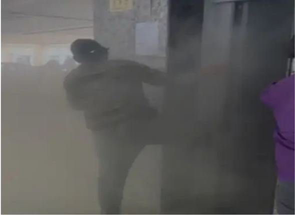 Raipur Apartment Lift Fire, Security Guard Helps,Dolphin Jwelo Apartments