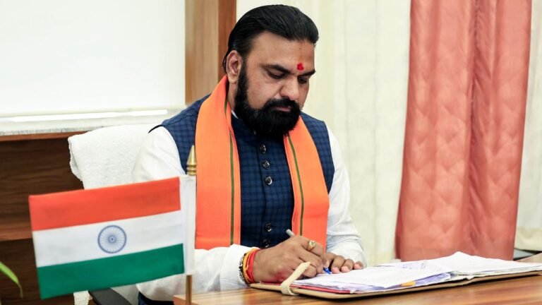 Bihar News : सम्राट चौधरी सरकार की पहली कैबिनेट बैठक, काशी जैसा हरिहर नाथ कॉरिडोर, 11 टाउनशिप; 22 बड़े फैसले पर लगी मुहर