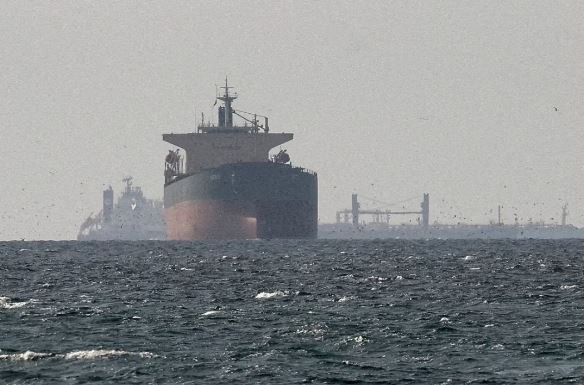 Strait of Hormuz, container ship attack, IRGC, Iranian gunboat