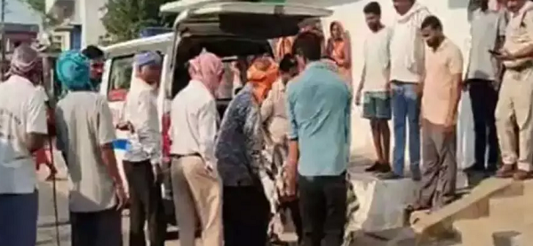 CG News: Woman burns alive in house, neighbours break down door